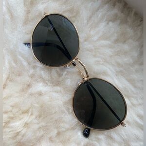 🦋 2/$20 H&M round gold frame sunglasses